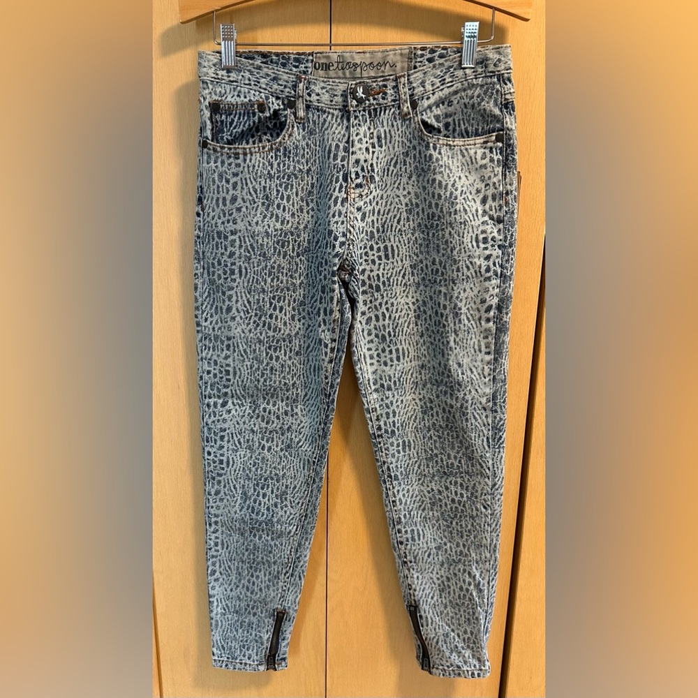 One Teaspoon Low-Waist Crocodile Awesome Baggies Jeans - NWT